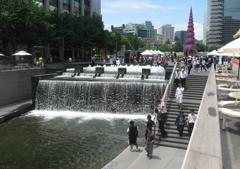 Cheonggye Stream in Seoul