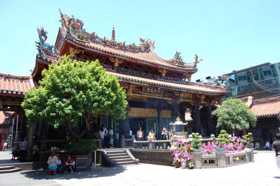 Longshan Buddhist Temple in Taipei, Taiwan